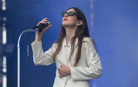 The ethereal energy of Weyes Blood's live performances